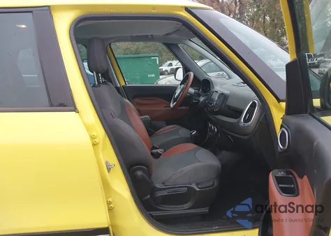 2014 Fiat 500L Trekking z USA, uszkodzony, nr VIN ZFBCFADH8EZ020763